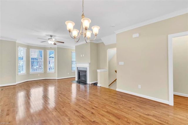 112 Peyton Randolph DR, Yorktown, VA 23692