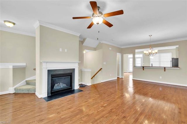 112 Peyton Randolph DR, Yorktown, VA 23692