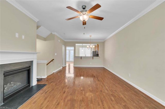 112 Peyton Randolph DR, Yorktown, VA 23692