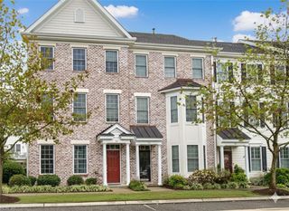 112 Peyton Randolph DR, Yorktown, VA 23692