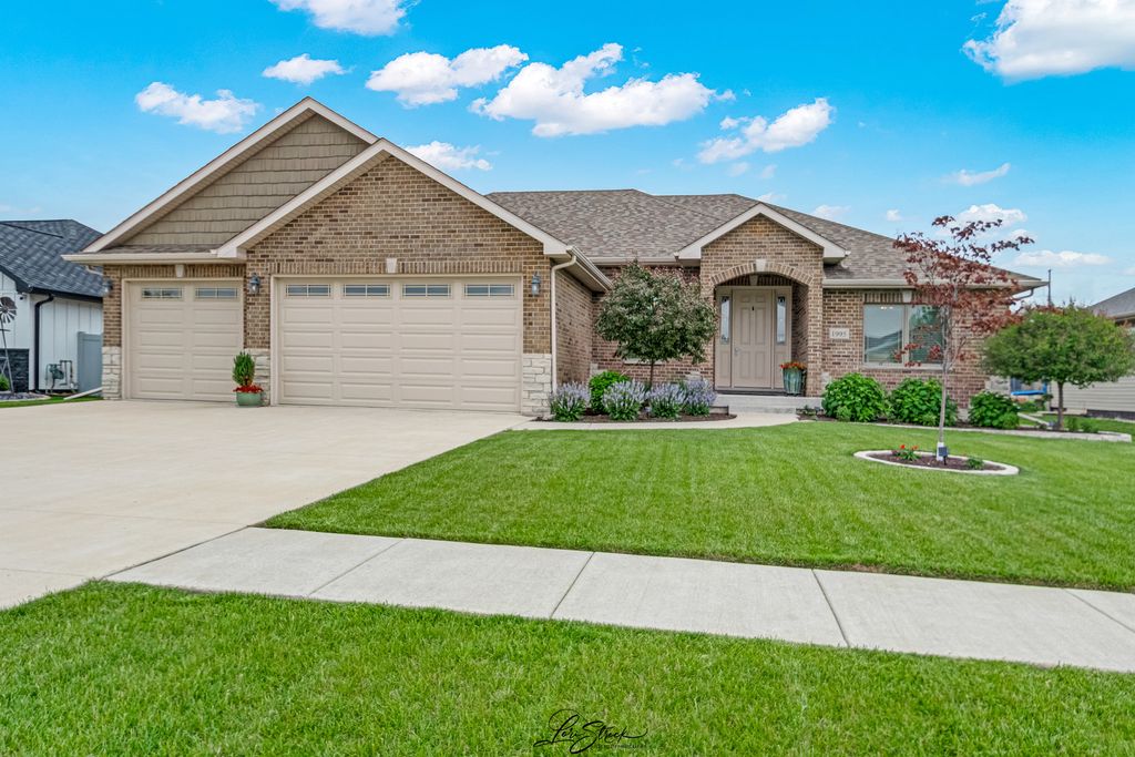 1995 Craftsman Avenue, Bourbonnais, IL 60914