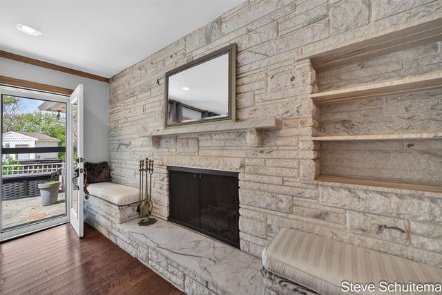 3109 S Bluff Court, Hudsonville, MI 49426