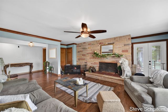 3109 S Bluff Court, Hudsonville, MI 49426