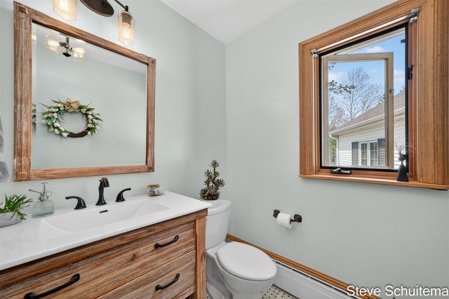 3109 S Bluff Court, Hudsonville, MI 49426