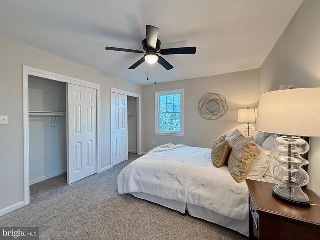 6887 KANGAROO DR, Waldorf, MD 20603