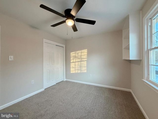 6887 KANGAROO DR, Waldorf, MD 20603