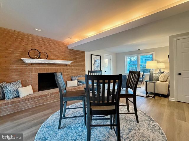 6887 KANGAROO DR, Waldorf, MD 20603