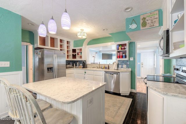 129 S Wild Olive Avenue, Daytona Beach, FL 32118