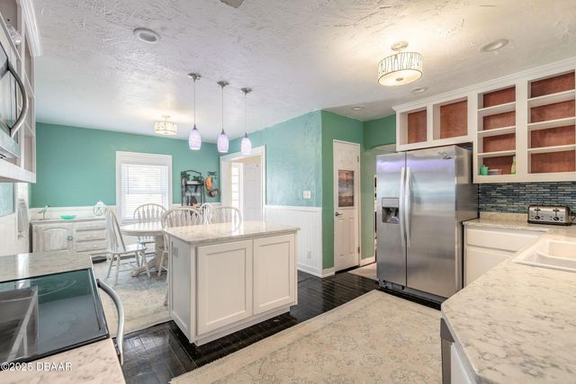 129 S Wild Olive Avenue, Daytona Beach, FL 32118