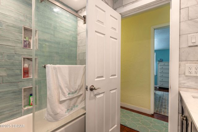 129 S Wild Olive Avenue, Daytona Beach, FL 32118