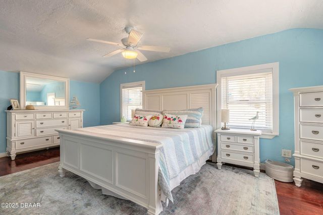 129 S Wild Olive Avenue, Daytona Beach, FL 32118