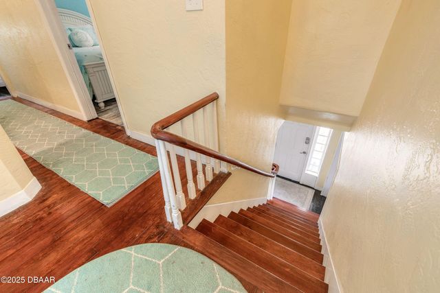 129 S Wild Olive Avenue, Daytona Beach, FL 32118