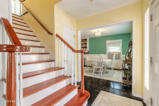 129 S Wild Olive Avenue, Daytona Beach, FL 32118