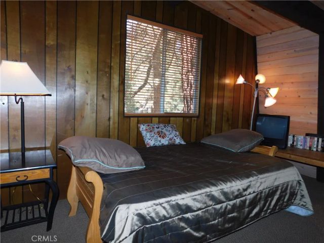 318 W Sherwood Boulevard, Big Bear City, CA 92314