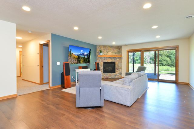 15602 Enfield Avenue N, Hugo, MN 55038