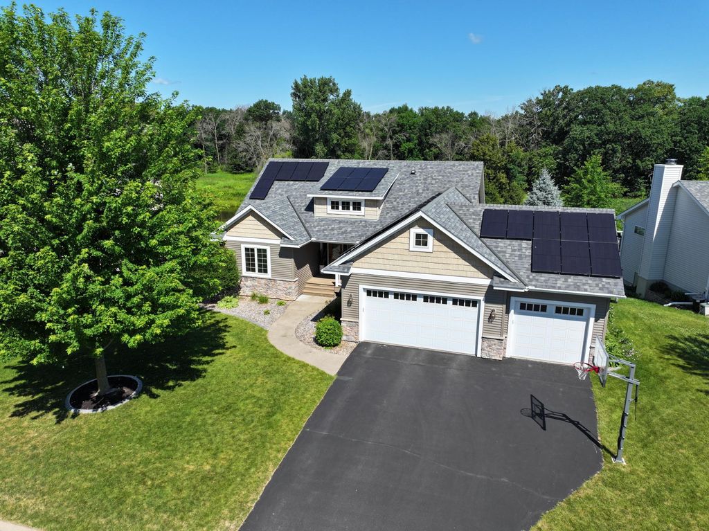 15602 Enfield Avenue N, Hugo, MN 55038