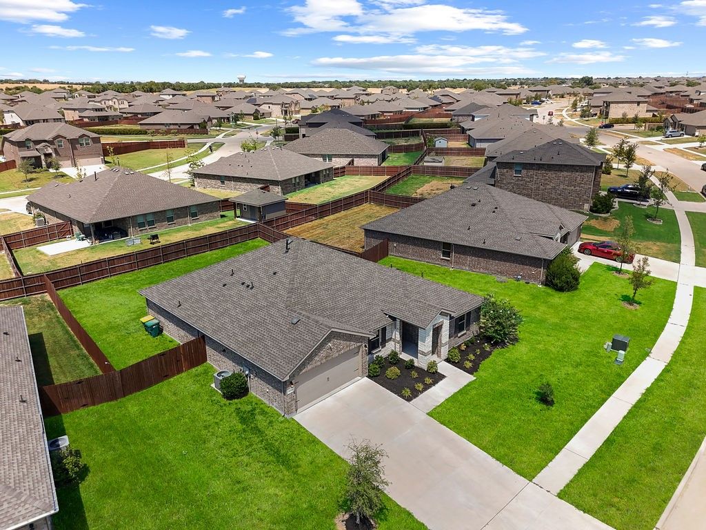 1321 Elmwood Drive, Cedar Hill, TX 75104 — photo 2