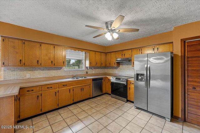 1617 MORNINGSIDE Drive, Middleburg, FL 32068