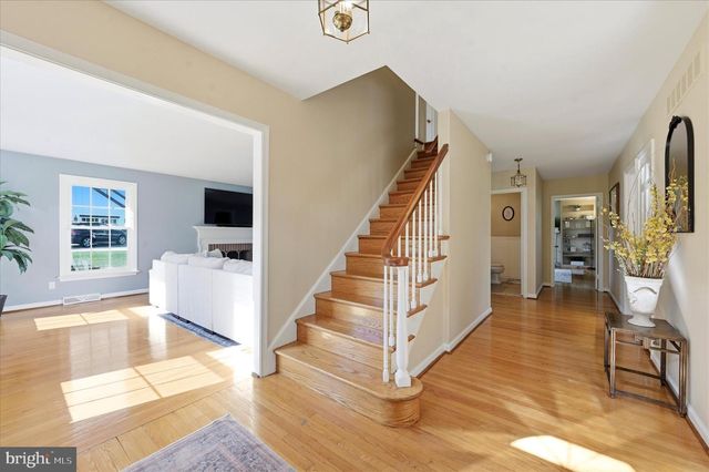 1071 SQUIRE CHENEY DR, West Chester, PA 19382