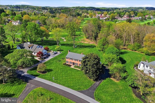 1071 SQUIRE CHENEY DR, West Chester, PA 19382