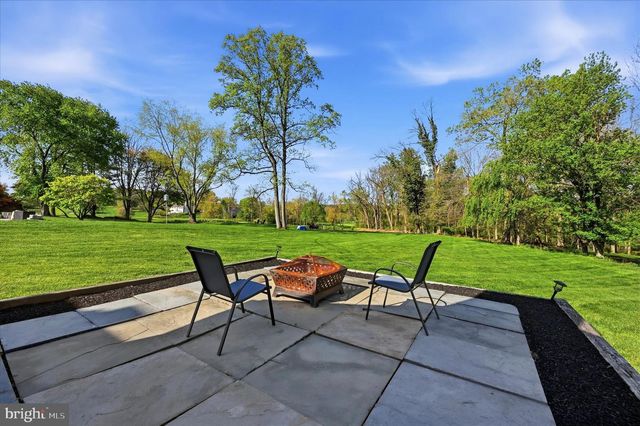 1071 SQUIRE CHENEY DR, West Chester, PA 19382