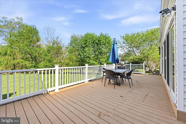 1071 SQUIRE CHENEY DR, West Chester, PA 19382