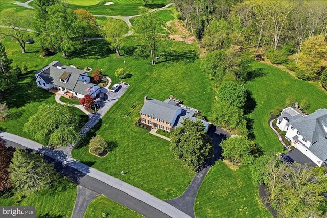 1071 SQUIRE CHENEY DR, West Chester, PA 19382