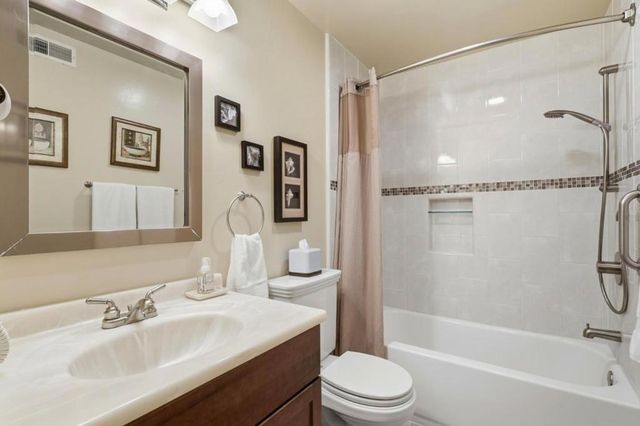 2052 Wharf Road, Capitola, CA 95010