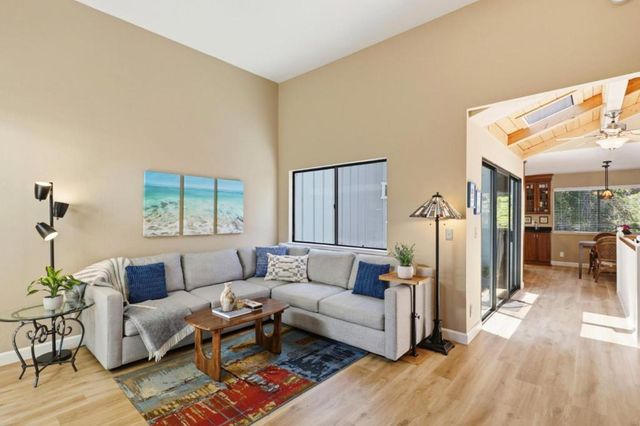 2052 Wharf Road, Capitola, CA 95010