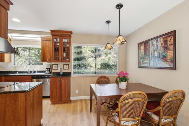 2052 Wharf Road, Capitola, CA 95010