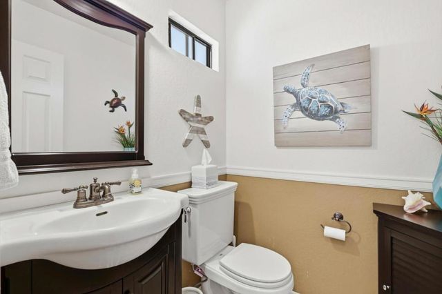 2052 Wharf Road, Capitola, CA 95010