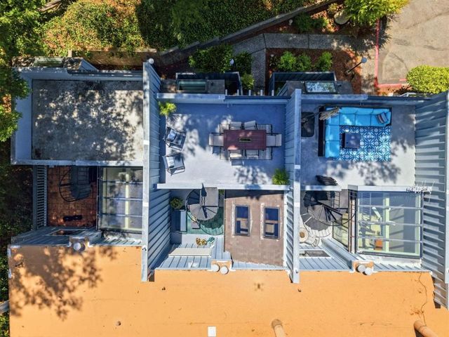 2052 Wharf Road, Capitola, CA 95010