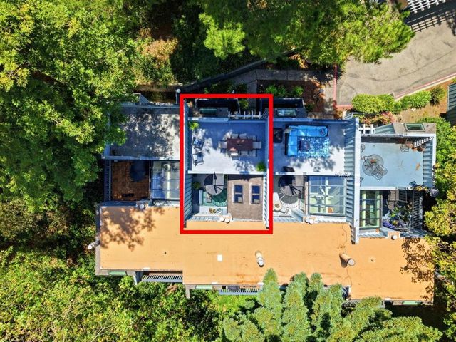 2052 Wharf Road, Capitola, CA 95010
