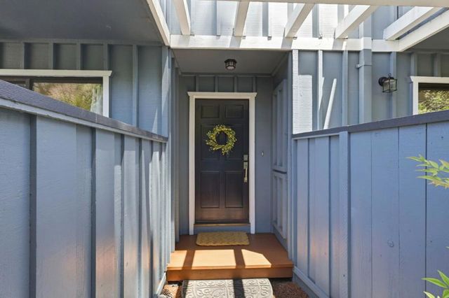 2052 Wharf Road, Capitola, CA 95010