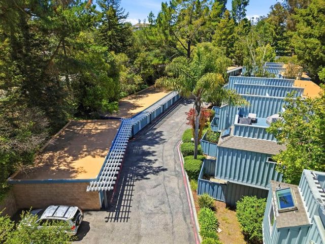 2052 Wharf Road, Capitola, CA 95010