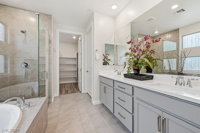 92 Lake Oasis Street, Henderson, NV 89011