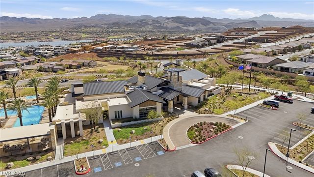 92 Lake Oasis Street, Henderson, NV 89011