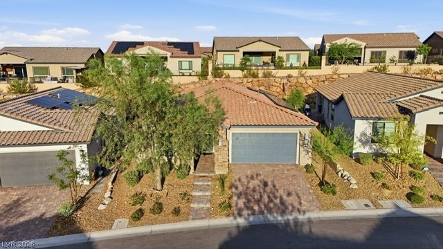 92 Lake Oasis Street, Henderson, NV 89011