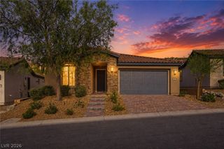 92 Lake Oasis Street, Henderson, NV 89011