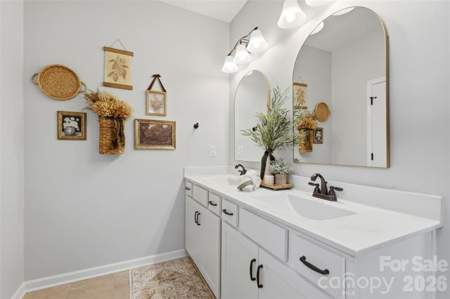 331 Ox Bow Circle, Mount Holly, NC 28120