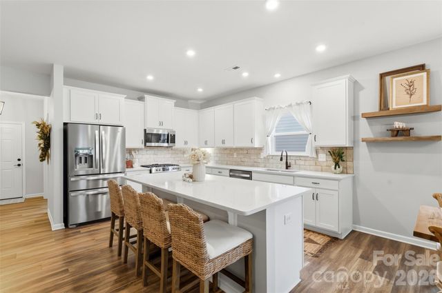 331 Ox Bow Circle, Mount Holly, NC 28120