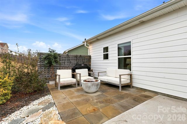 331 Ox Bow Circle, Mount Holly, NC 28120