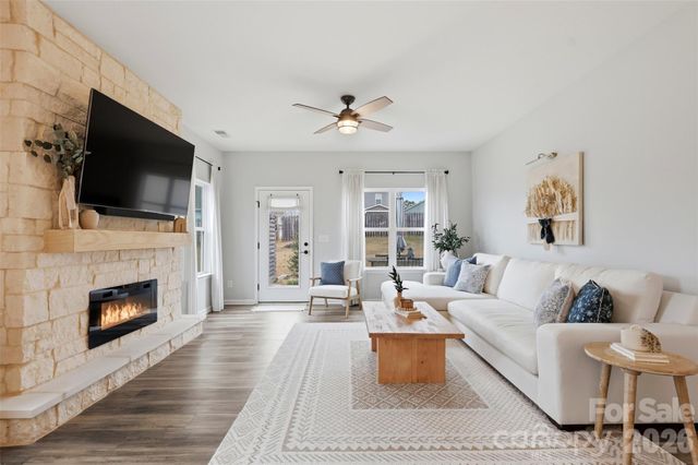 331 Ox Bow Circle, Mount Holly, NC 28120