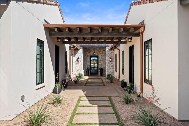 100 Encantada, Horseshoe Bay, TX 78657