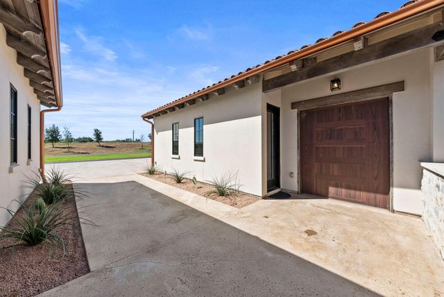 100 Encantada, Horseshoe Bay, TX 78657