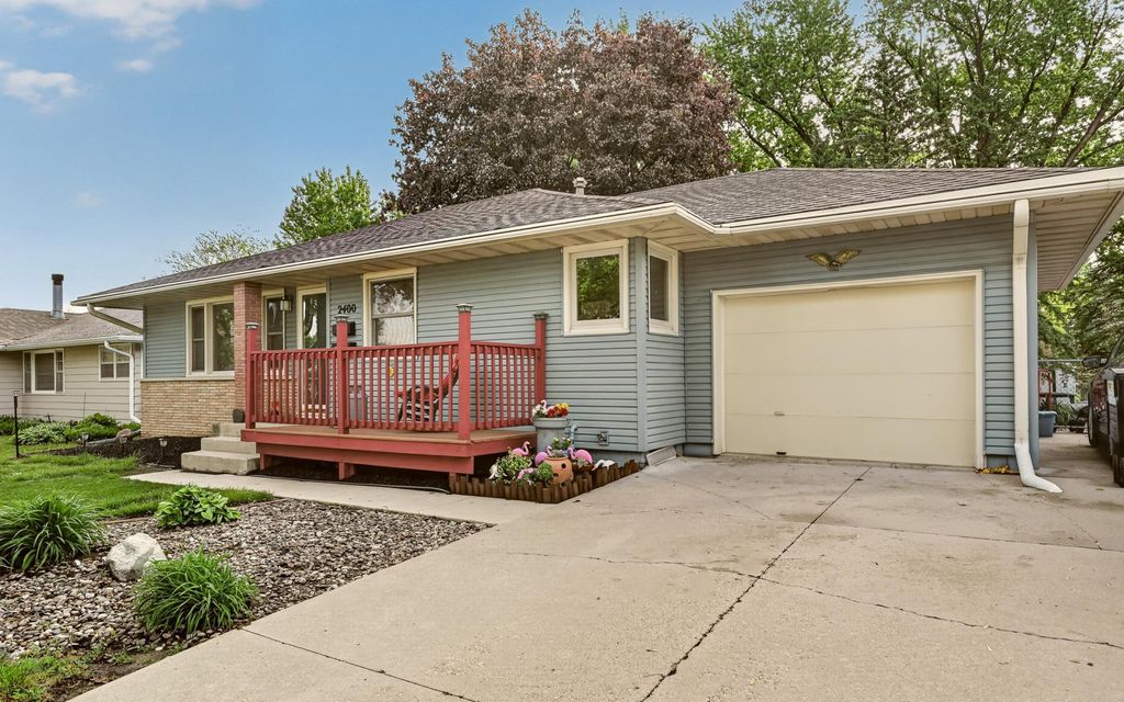 2400 16th Avenue NW, Rochester, MN 55901
