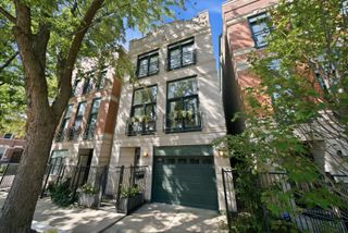 1856 W Superior Street, Chicago, IL 60622