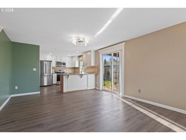 14142 Se BUSH St, Portland, OR 97236