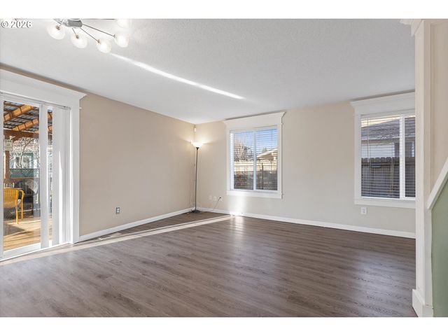 14142 Se BUSH St, Portland, OR 97236