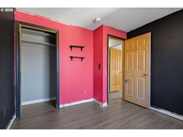 14142 Se BUSH St, Portland, OR 97236